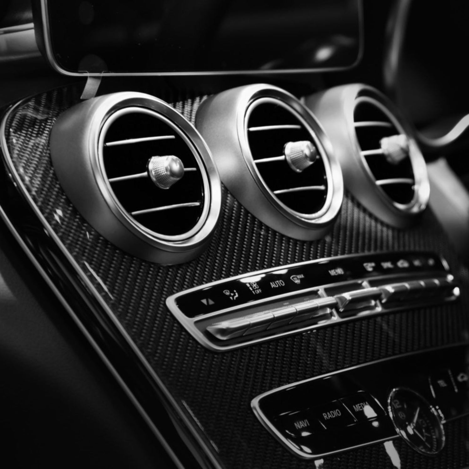 grizzlyclean gute reiniger reinigungsmittel autowäsche autoreinigung auto waschen putzen pflegen sauber cockpit reiniger cockpitreiniger 3